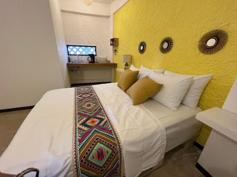 yellow suite Hostel in Cancun