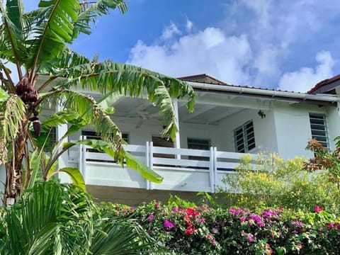 Property building, View (from property/room), Balcony/Terrace, Garden view