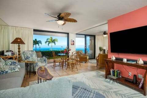 Whale Watch - Oceanfront Ground-Level Paradise Maison in Kahana