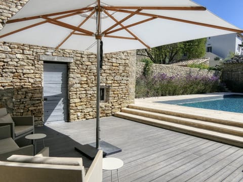 Mas rénové à Ménerbes : piscine privée, clim, wifi, animaux admis, parking - FR-1-708-82 Casa in Goult