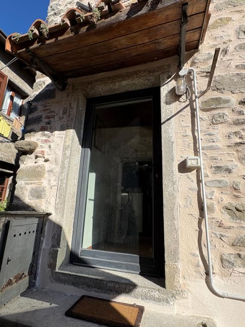 La Casa del Voltone Apartment in Province of Massa and Carrara