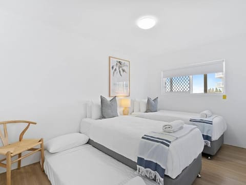 Beachfront escape Broadbeach, 2 bd, Pool , sleeps 7 Apartamento in Broadbeach Boulevard