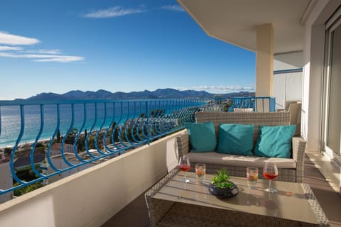Western Cannes - Panoramic View Condominio in Cannes