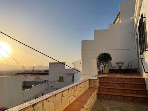 View (from property/room), Balcony/Terrace, Sunrise