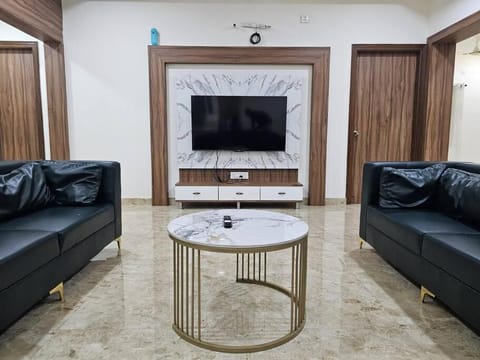 4BHK Luxury Stay at Lotus Pond with Foosball fun! Apartment in Hyderabad