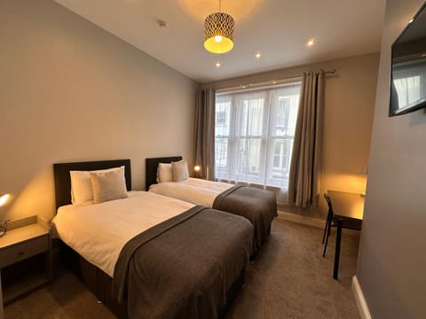 Spilman Hotel Apartments Apartment in Carmarthen