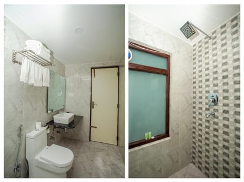 Shower, Toilet, Bathroom, Area and facilities