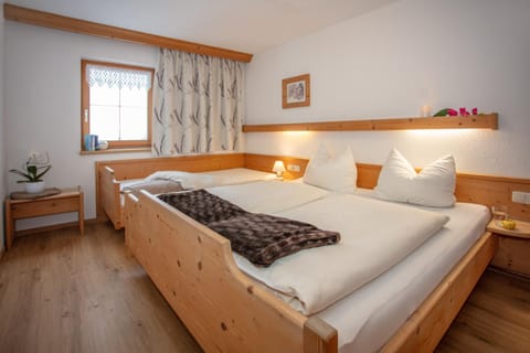 Ferienwohnungen Wolf Apartment in Tyrol