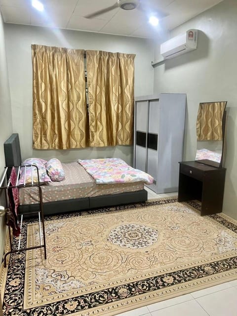 adhwa homestay Vacation rental in Malacca