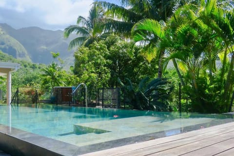 Mountain view, Swimming pool