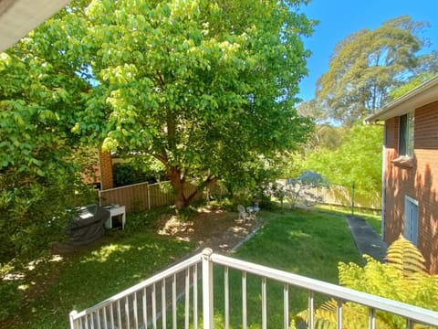 Peaceful Room with Attached Bathroom in Modern, Baulkham Hills Home - BH0 Vacation rental in Castle Hill