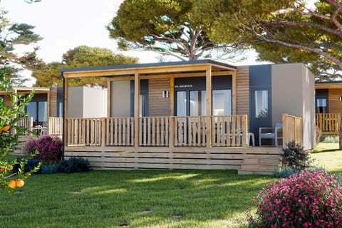 Holiday Mobile Homes Park Riviera Campingplatz /
Wohnmobil-Resort in Istria County
