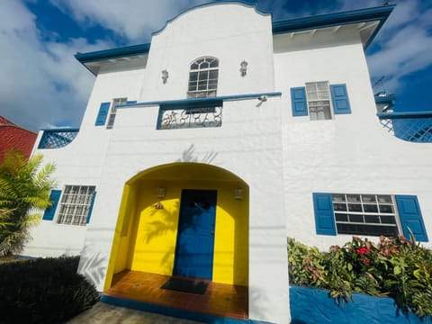 Property building, Facade/entrance