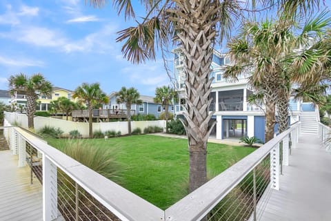 5BR Custom Beach House ON THE BEACH Wedding Venue House in Folly Beach