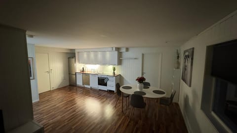 Apartment close to Arctic Cathedral and Cable car Apartment in Tromso