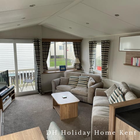 DH Holiday Home Kent Campground/ 
RV Resort in Whitstable