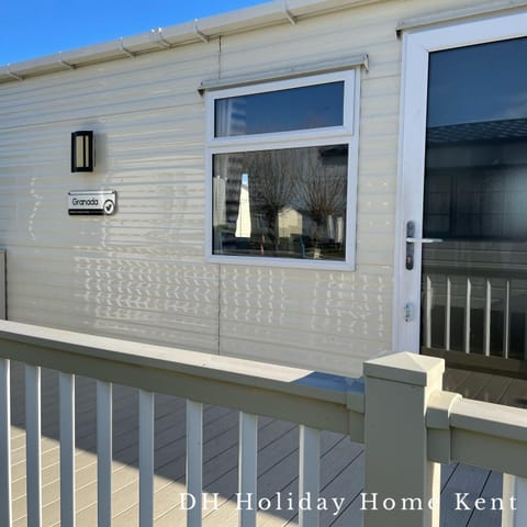 DH Holiday Home Kent Campground/ 
RV Resort in Whitstable