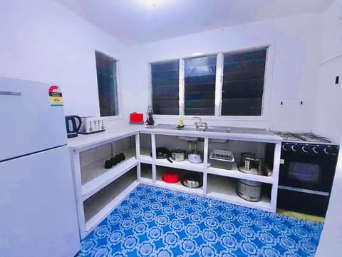 Kitchen or kitchenette, Communal kitchen, kitchen