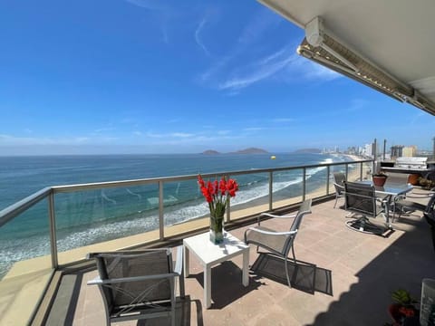 Ultimate Luxury - Ocean Front Penthouse Apartment in Mazatlan