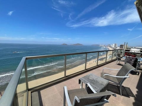 Ultimate Luxury - Ocean Front Penthouse Apartment in Mazatlan