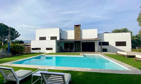 Villa La Roca con loft independiente Villa in Community of Madrid