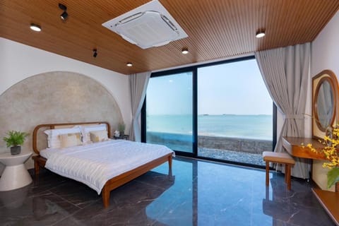 Palm 45 - Luxury villa by the sea - 3 bedrooms Villa in Vung Tau