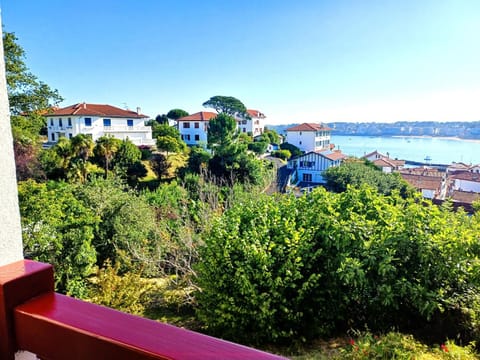 Villa familiale rénovée avec une vue incomparable sur la baie Villa in Ciboure