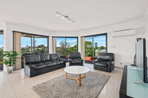 Ash Sienna - Unit 2, 49 Ash Street Casa in Terrigal