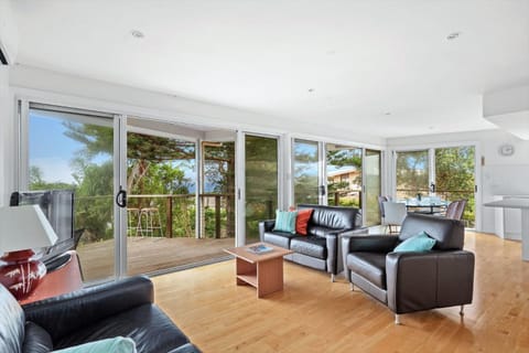 Sea Breeze 44 Hopetoun St House in Central Coast