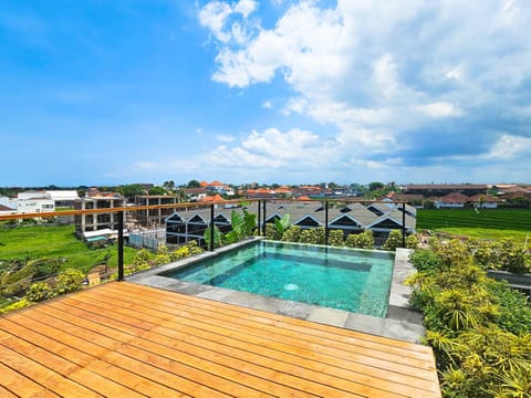 Property building, Pool view, Swimming pool