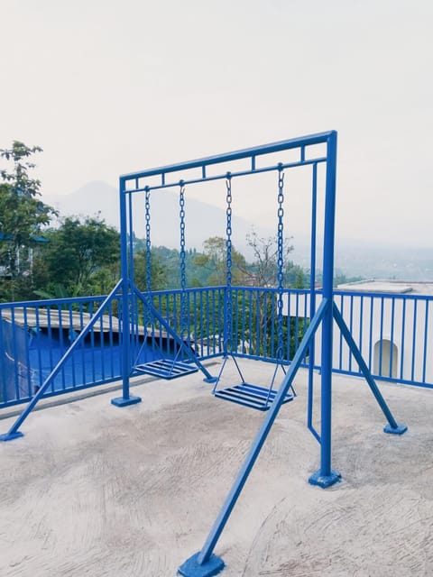 Villa Blue Door, Puncak Villa in Cisarua