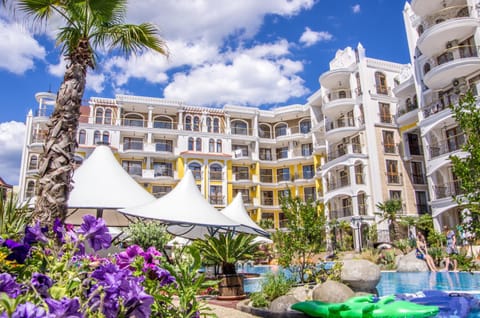 Harmony Suites - Monte Carlo Apartahotel in Sunny Beach