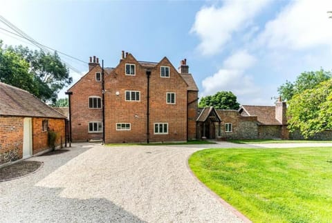 The Charming Countryside Retreat - Property by MJ House in South Oxfordshire District