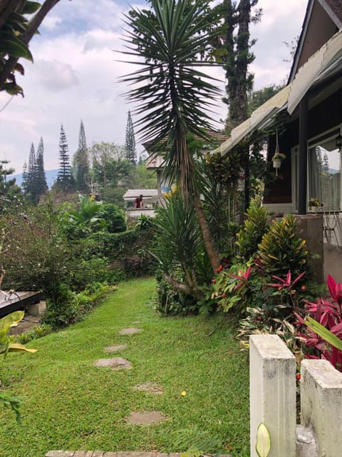 Villa Torre Pellice, Puncak Villa in Cisarua