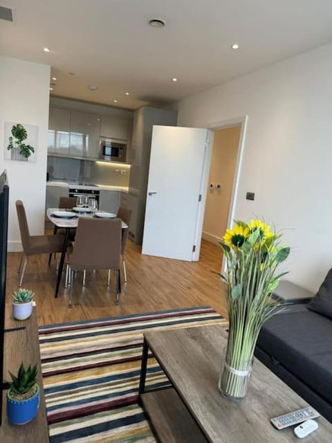 Luxury Apartment in London Apartment in London Borough of Ealing