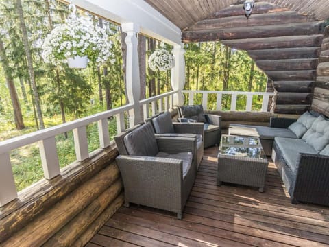 Holiday Home Villa kallahti beach view helsinki by Interhome House in Helsinki