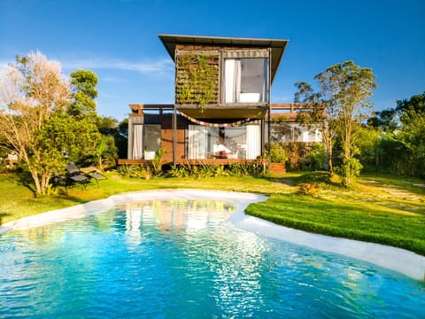 Property building, Garden, Garden view, Pool view, Swimming pool