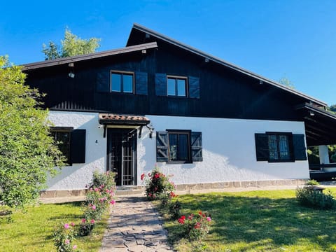 Property building, Garden, Garden view