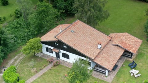 Property building, Natural landscape, Bird's eye view, Garden, Garden view