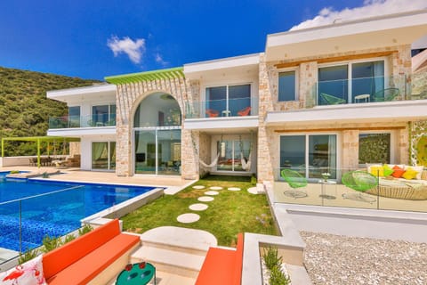 Property building, Patio, Garden, Swimming pool