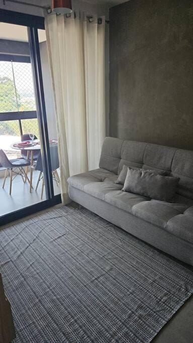 Estilo e conforto apto Barueri - ar condicionado Apartment in Santana de Parnaíba