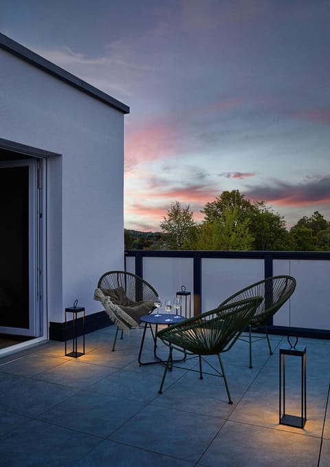 Natural landscape, View (from property/room), Balcony/Terrace, Seating area, Sunset, sunbed