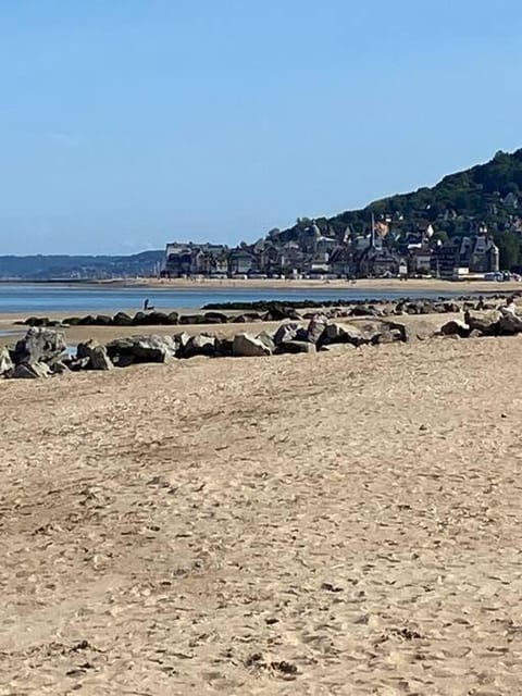 Ravissante maison en bord de mer House in Cabourg