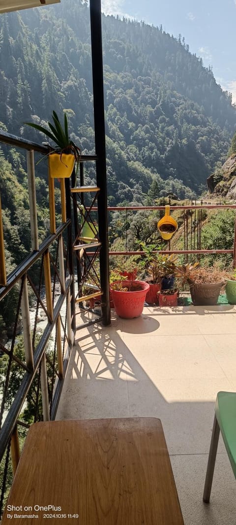 Ganga kinare Hotel in Uttarakhand