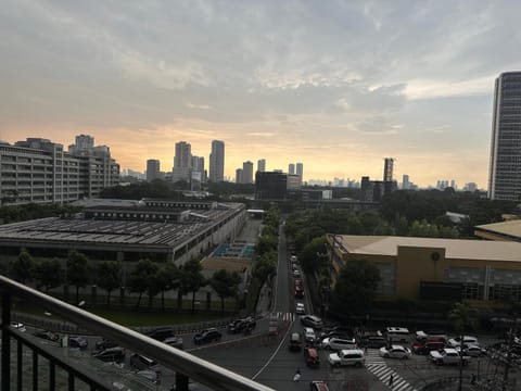 ADB Avenue tower Apartment hotel in Mandaluyong