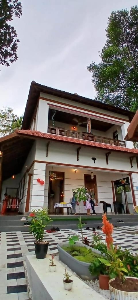 Lake View Villa, Kovalam Villa in Thiruvananthapuram