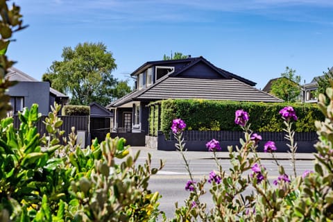 Property building, Neighbourhood, Street view