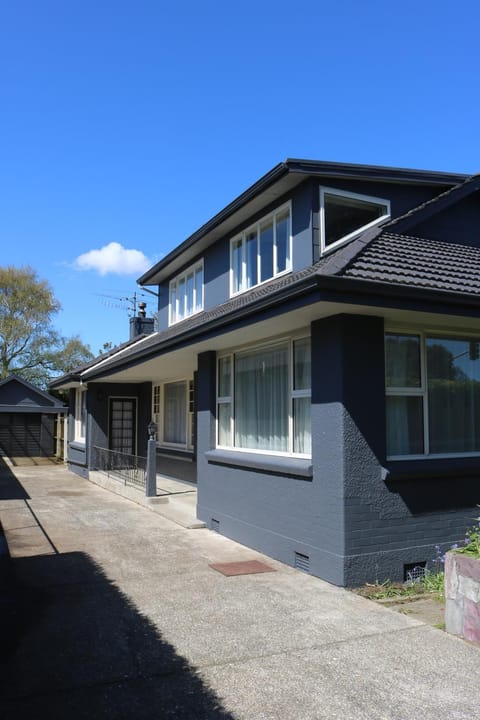 Property building, Street view