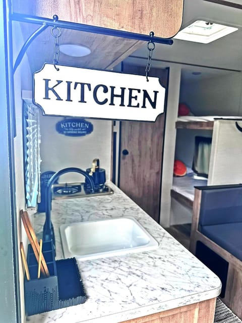 Kitchen or kitchenette