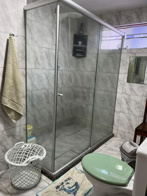 Shower, Bathroom, towels